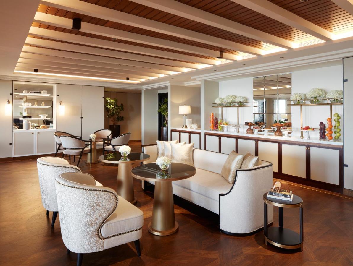 Jumeirah Mina Al Salam Ντουμπάι Εξωτερικό φωτογραφία The private lounge at the airport
