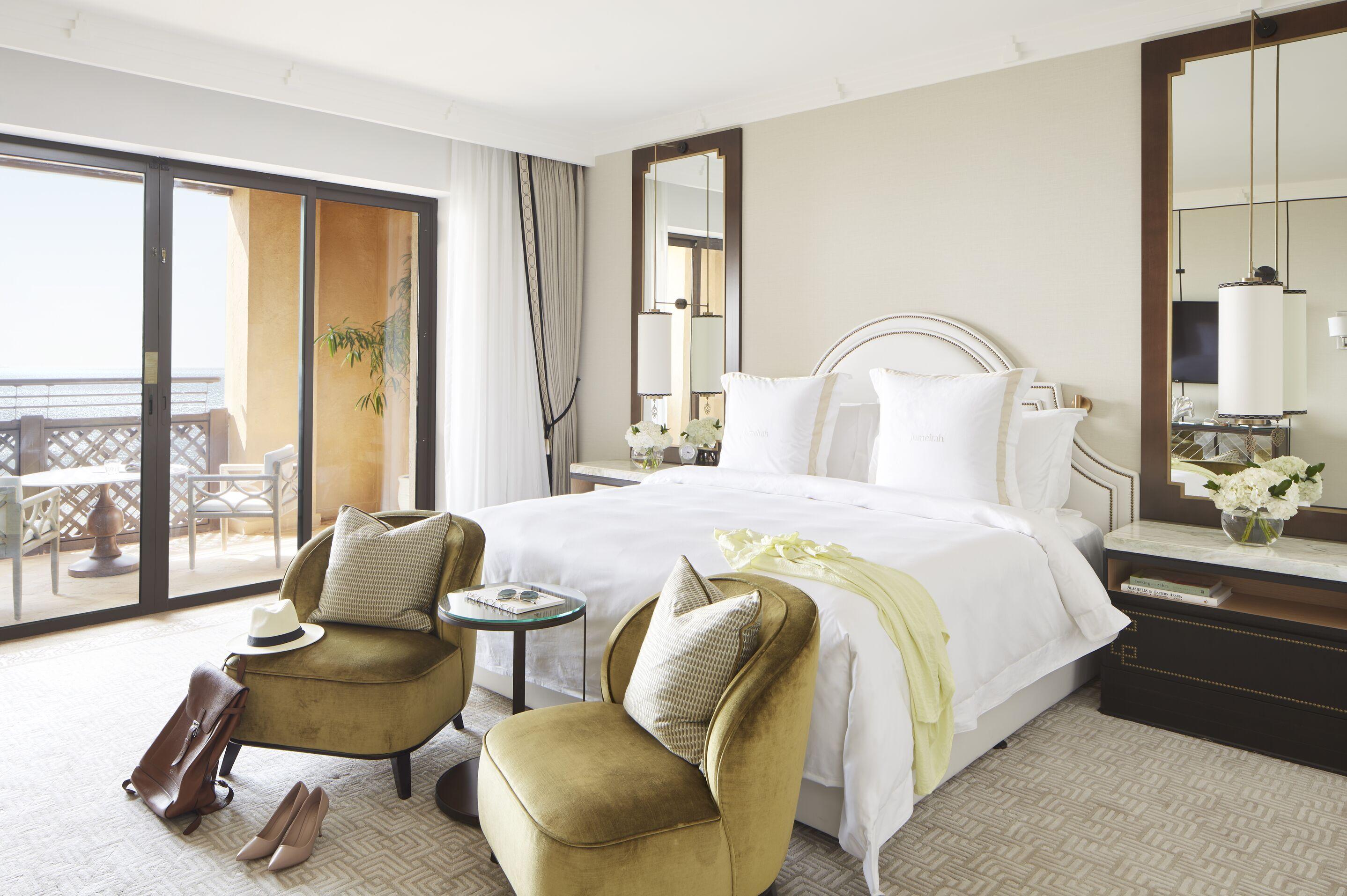 Jumeirah Mina Al Salam Ντουμπάι Εξωτερικό φωτογραφία A bedroom at The St. Regis